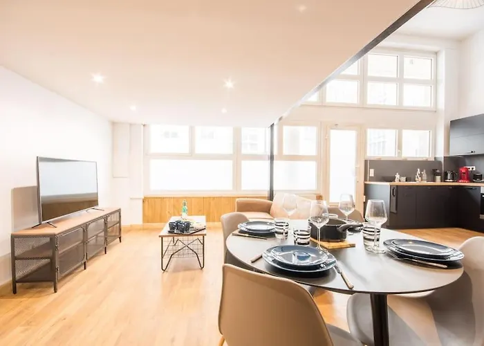 L'appar-t, Esprit Industriel à 2 Pas De L'eau !